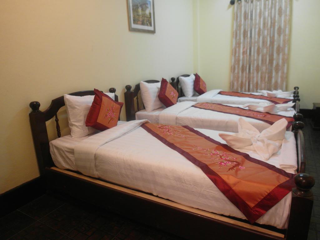 Kinnaly Place House Luang Prabang Rum bild