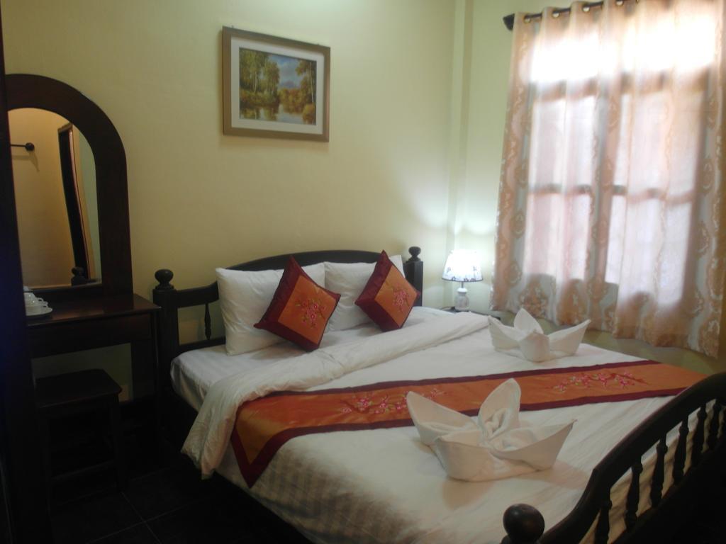 Kinnaly Place House Luang Prabang Rum bild