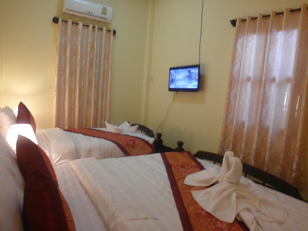 Kinnaly Place House Luang Prabang Rum bild
